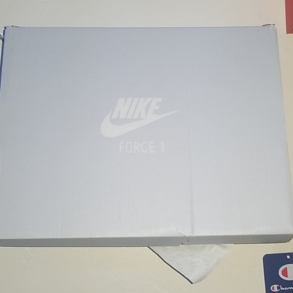 WHITE AIR FORCES - Picture 3 of 4